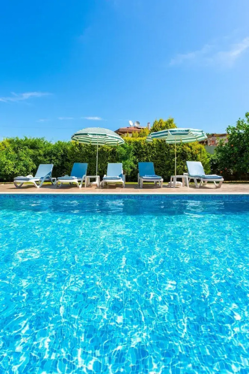 Дальян: Villa Gunsu Large Private Pool A C Wifi Car Not Required