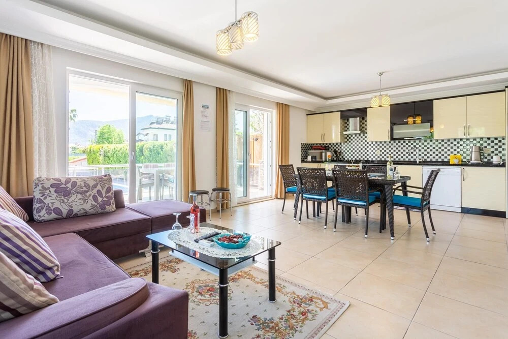 Дальян: Villa Gunsu Large Private Pool A C Wifi Car Not Required