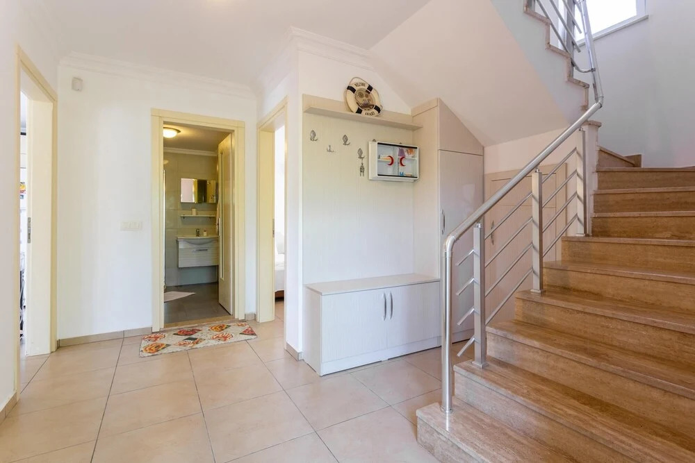 Дальян: Villa Gunsu Large Private Pool A C Wifi Car Not Required