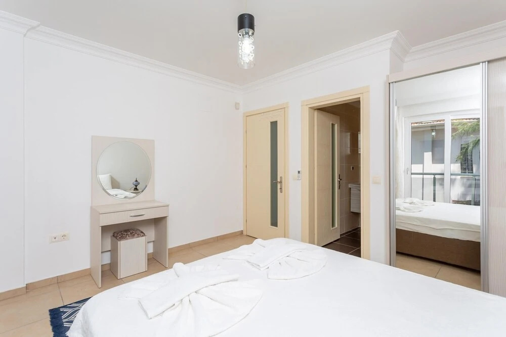 Дальян: Villa Gunsu Large Private Pool A C Wifi Car Not Required