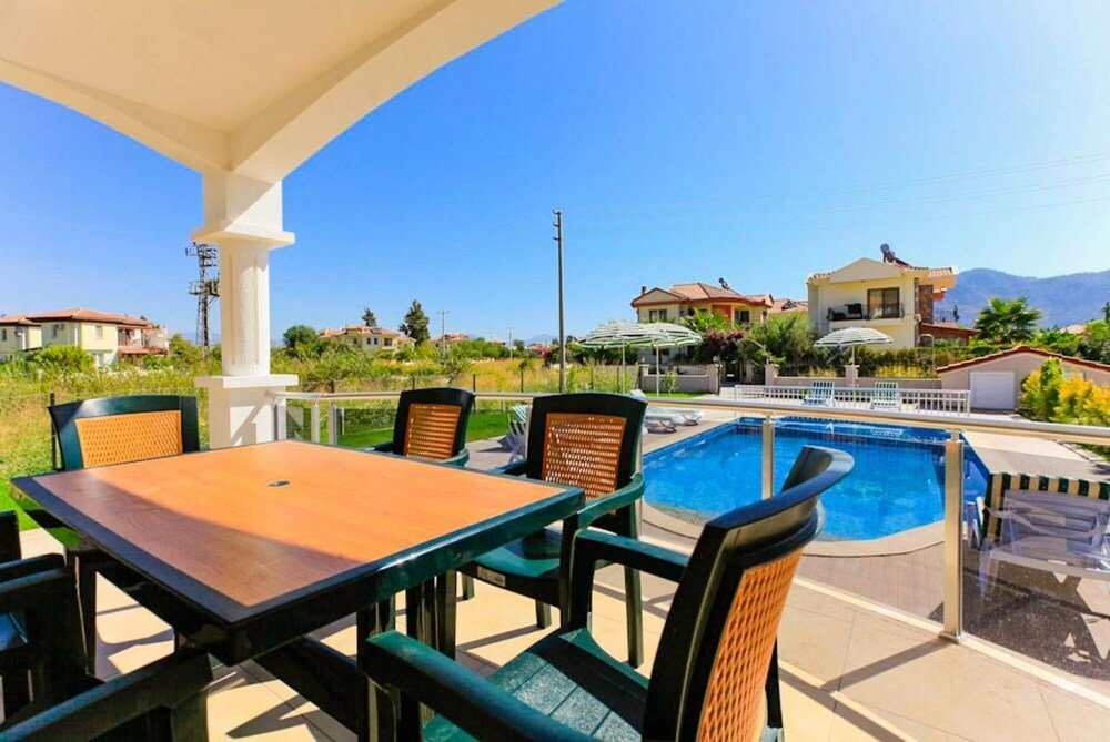 Дальян: Villa Gunsu Large Private Pool A C Wifi Car Not Required