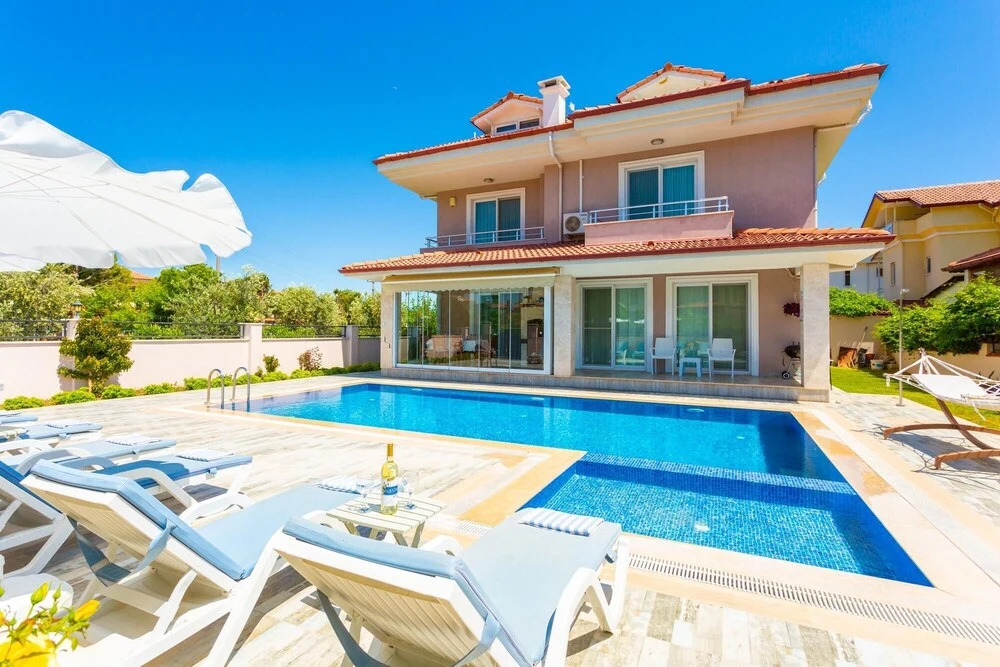 Дальян: Villa Seda Large Private Pool A C Wifi Car Not Required