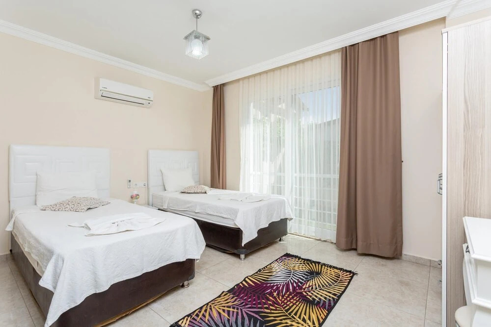 Дальян: Villa Seda Large Private Pool A C Wifi Car Not Required