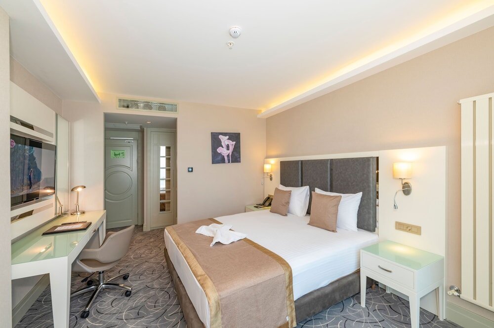 Ван: The Conforium Hotel Van