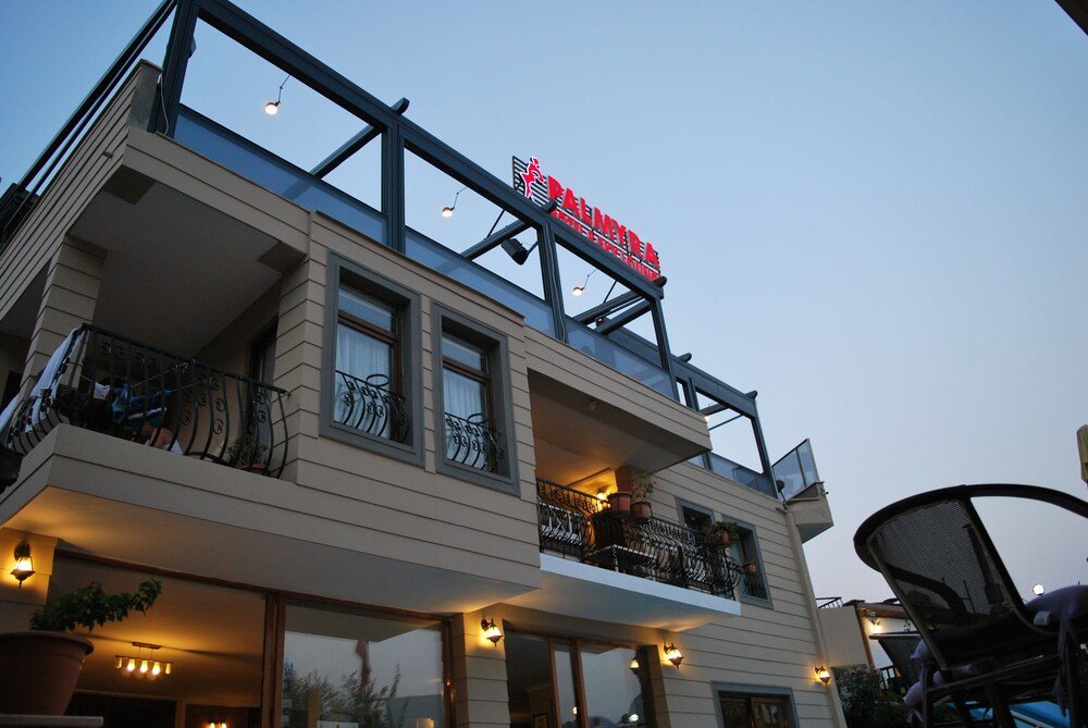 Дальян: Palmyra Hotel & Sky Lounge