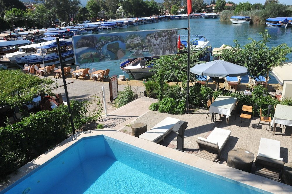 Дальян: Palmyra Hotel & Sky Lounge