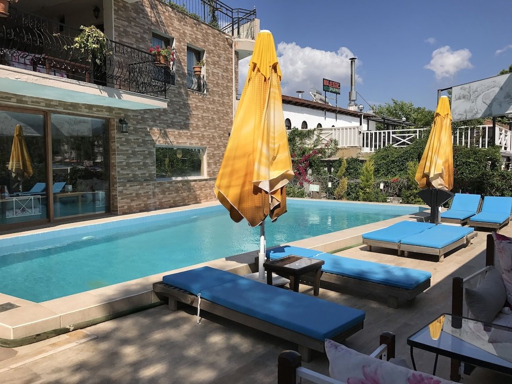 Дальян: Palmyra Hotel & Sky Lounge