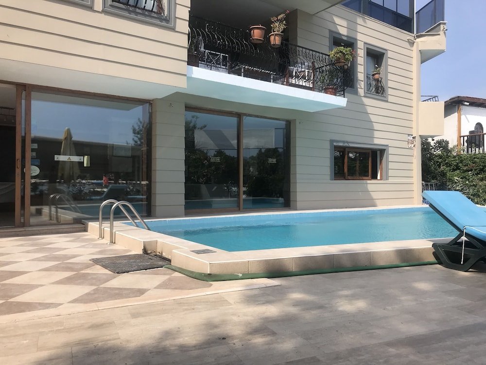 Дальян: Palmyra Hotel & Sky Lounge