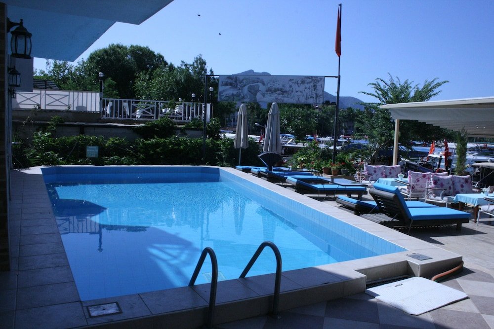 Дальян: Palmyra Hotel & Sky Lounge
