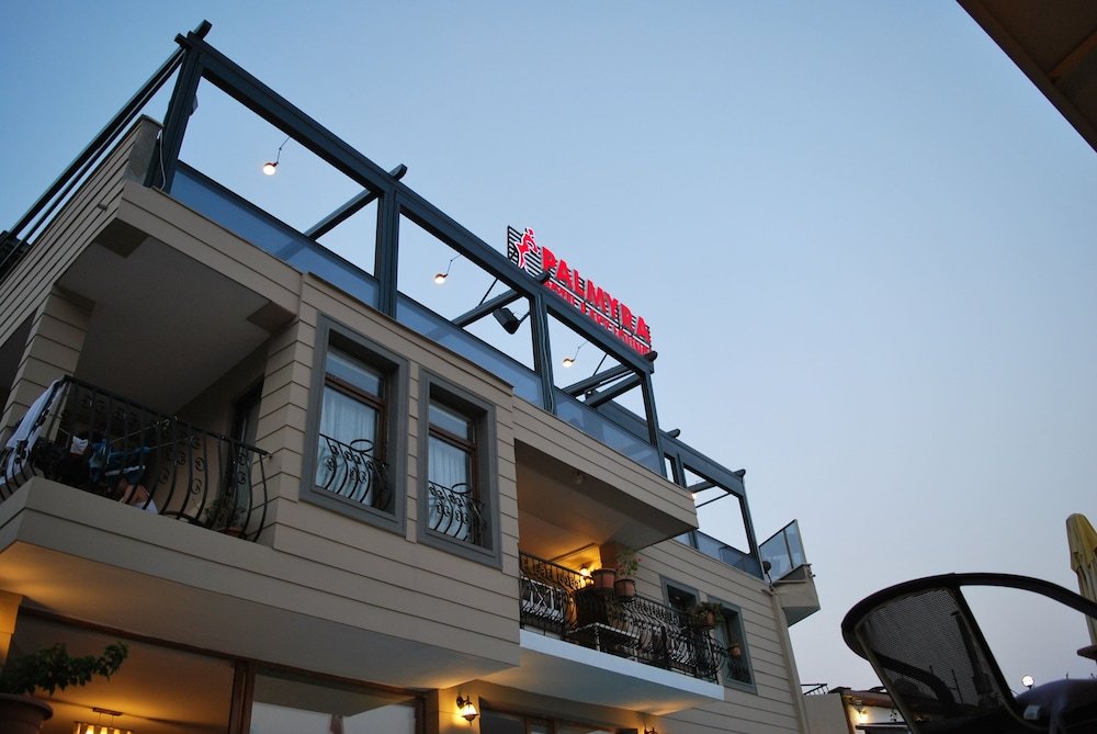 Дальян: Palmyra Hotel & Sky Lounge