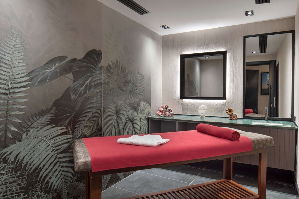 Helvaci: Radisson Hotel Izmir Aliaga
