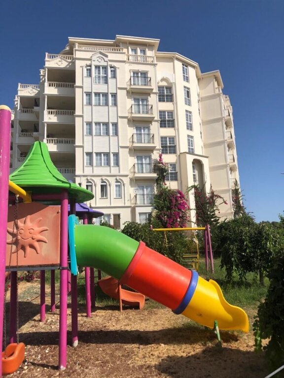 Силифке: Watercastle Suits