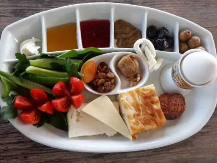 Эрзурум: Otel Yeni Cinar