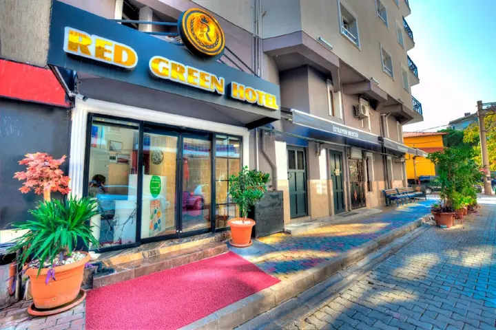 Измир: Red Green Hotel