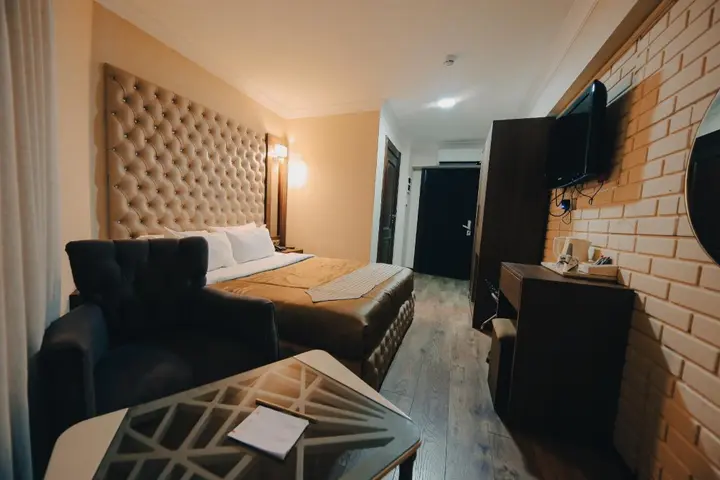 Измир: Red Green Hotel