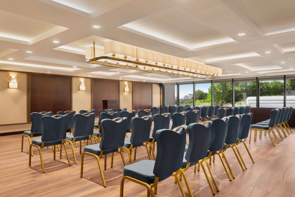 Стамбул: Days Hotel by Wyndham Istanbul Maltepe