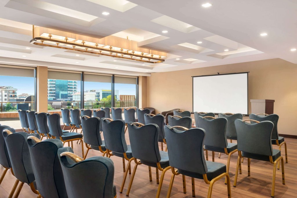 Стамбул: Days Hotel by Wyndham Istanbul Maltepe