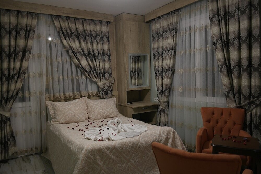 Сайл: Armoni Motel