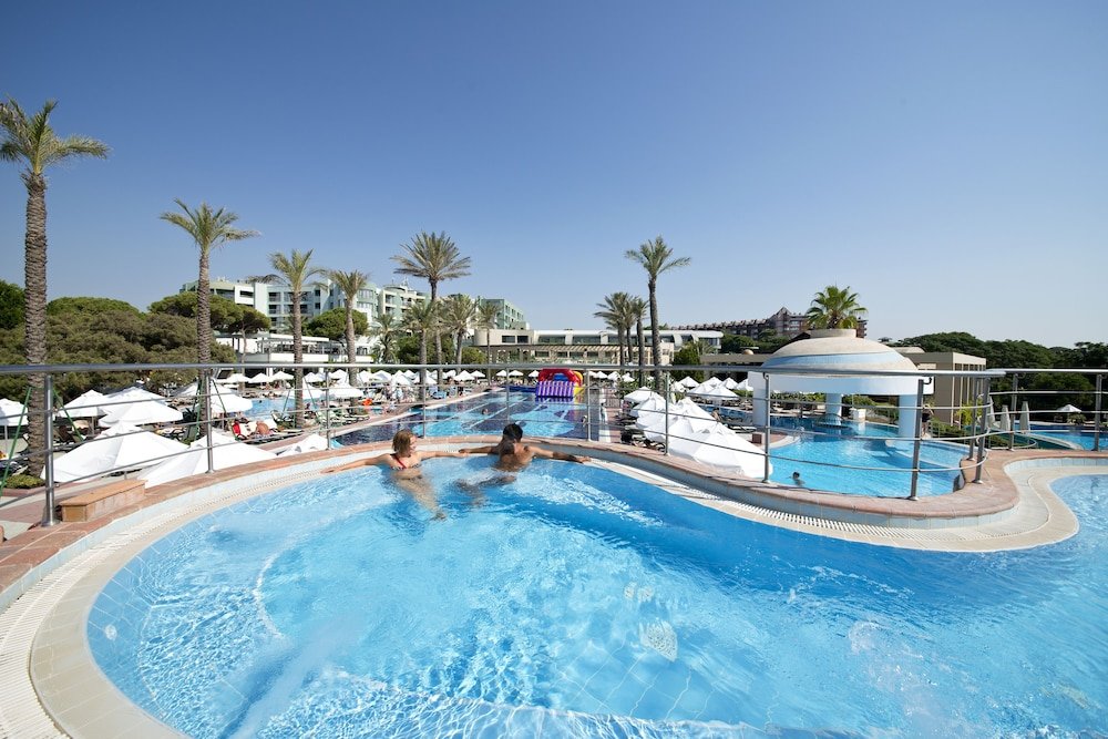 Белек: Limak Atlantis Deluxe Hotel & Resort