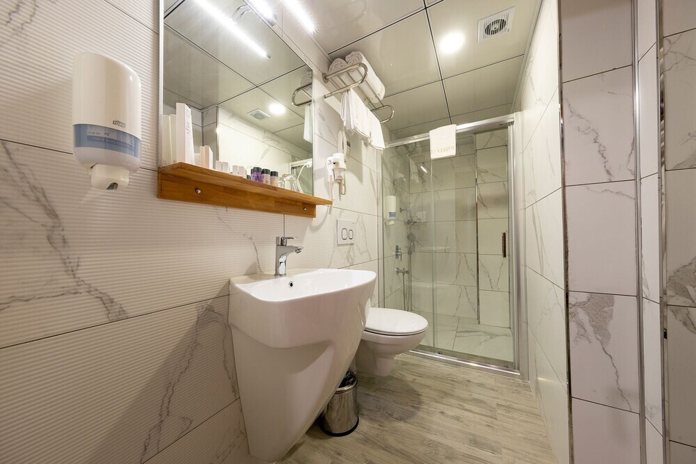 Эскишехир: Madeen City Hotel