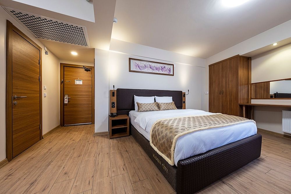 Эскишехир: Madeen City Hotel