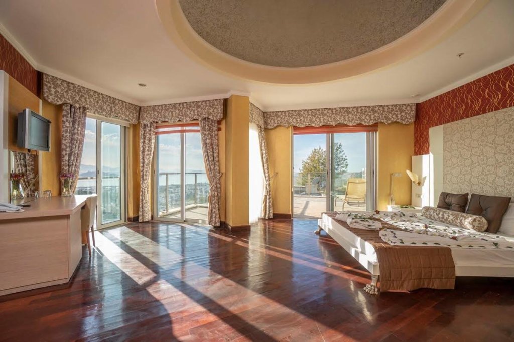 Тургутрейс: My Mira Deluxe & Resort