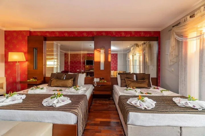 Тургутрейс: My Mira Deluxe & Resort
