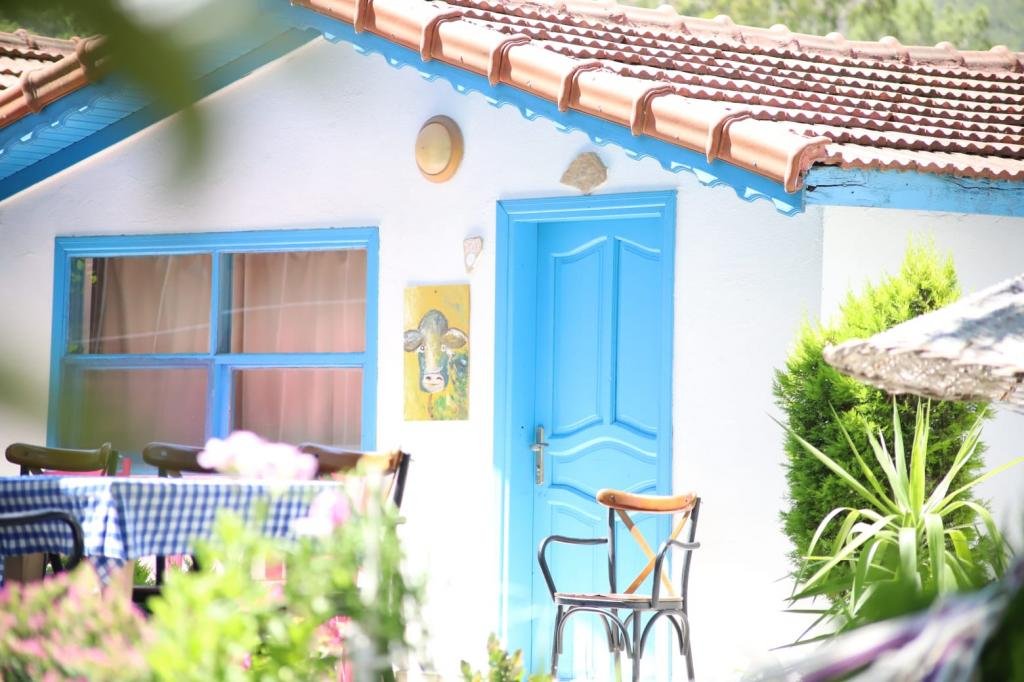 Адрасан: zebu hotel adrasan