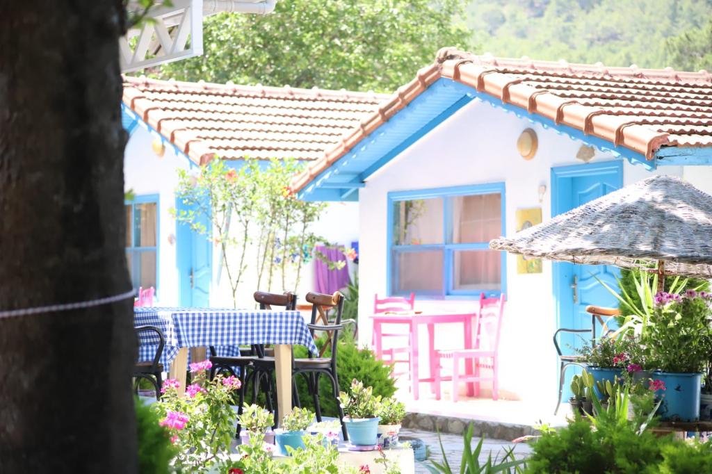 Адрасан: zebu hotel adrasan