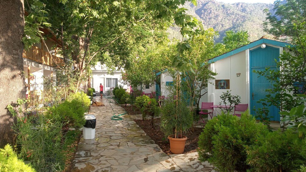 Адрасан: zebu hotel adrasan