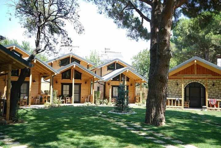 Эрдек: Pina Mor Luxury Bungalows - Tas Evler