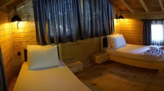 Эрдек: Pina Mor Luxury Bungalows - Tas Evler
