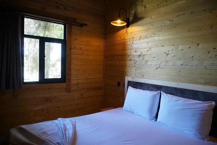 Эрдек: Pina Mor Luxury Bungalows - Tas Evler