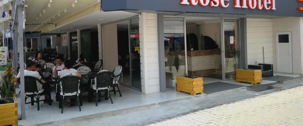 Силифке: Rose Hotel