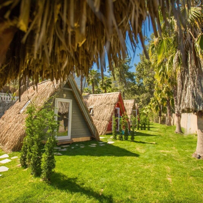 Кумлуджа: The Hill Glamping