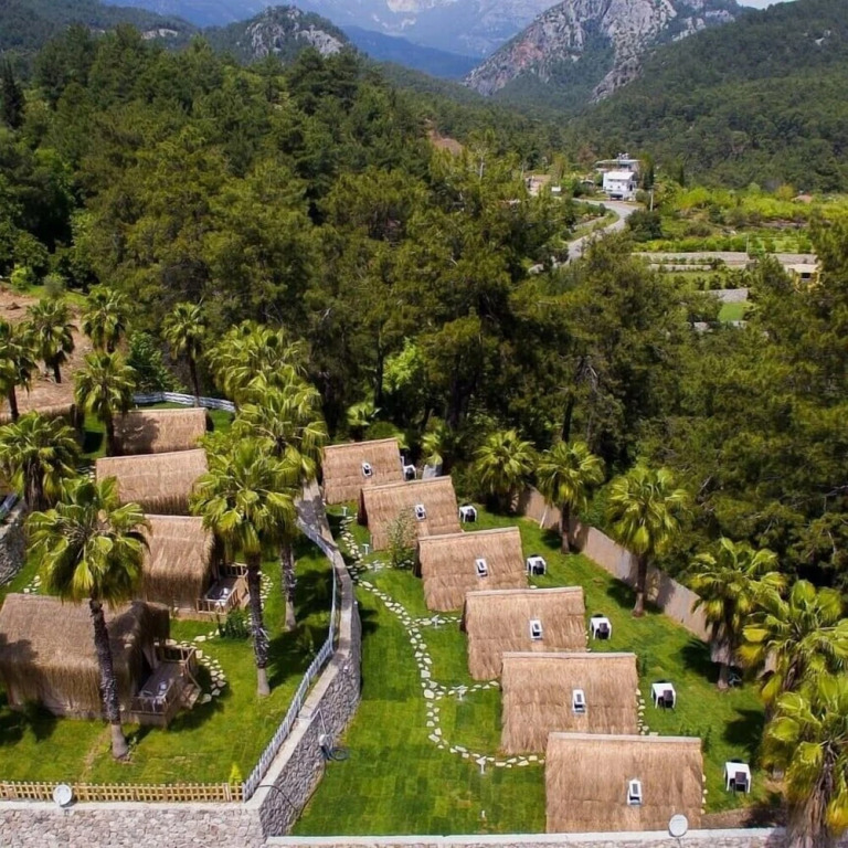 Кумлуджа: The Hill Glamping