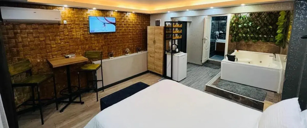 Измир: Karşıyaka Plus Otel