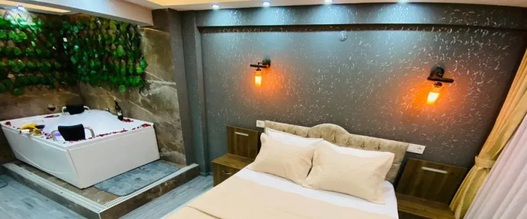 Измир: Karşıyaka Plus Otel