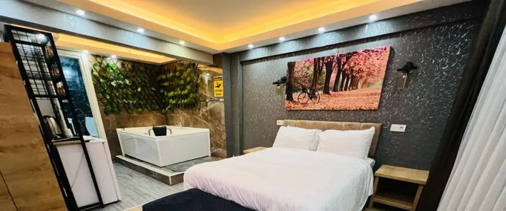 Измир: Karşıyaka Plus Otel