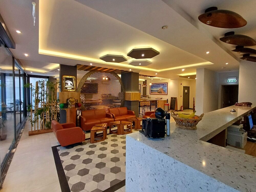 Helvaci: Del Puerto Hotel