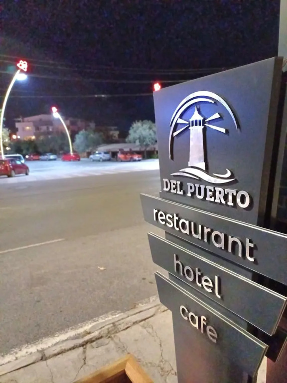 Helvaci: Del Puerto Hotel