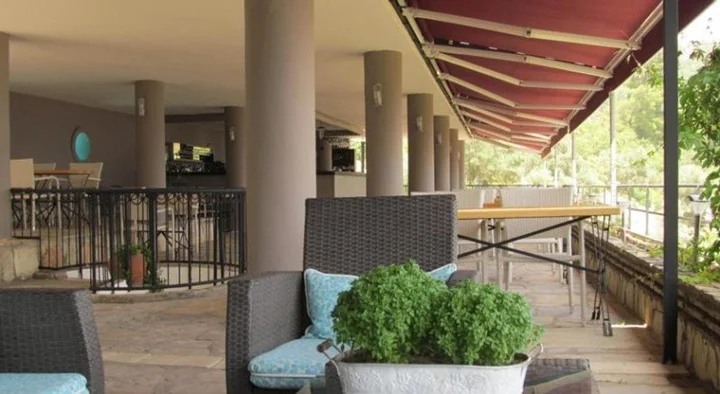 Турунч: Serana Suites Apart