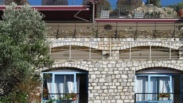 Турунч: Serana Suites Apart