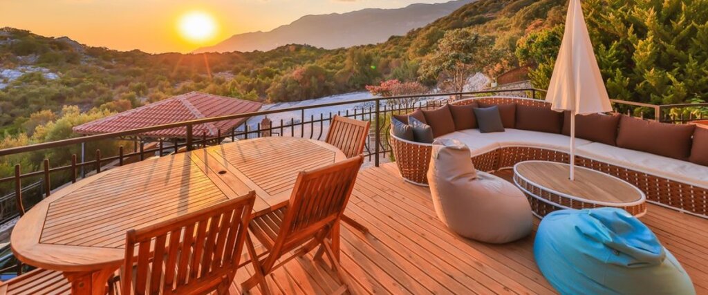 Каш: Hill House Adult Only +14