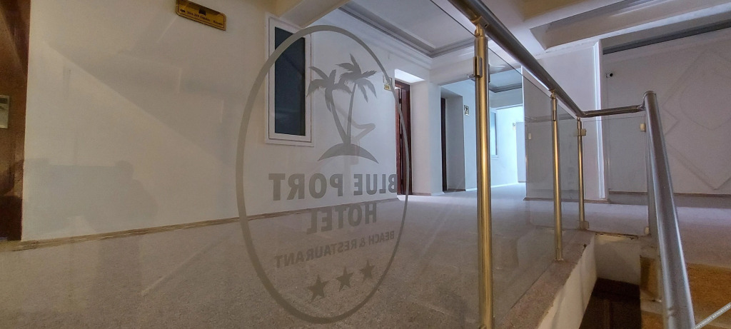 Бурхание: Blue Port Hotel