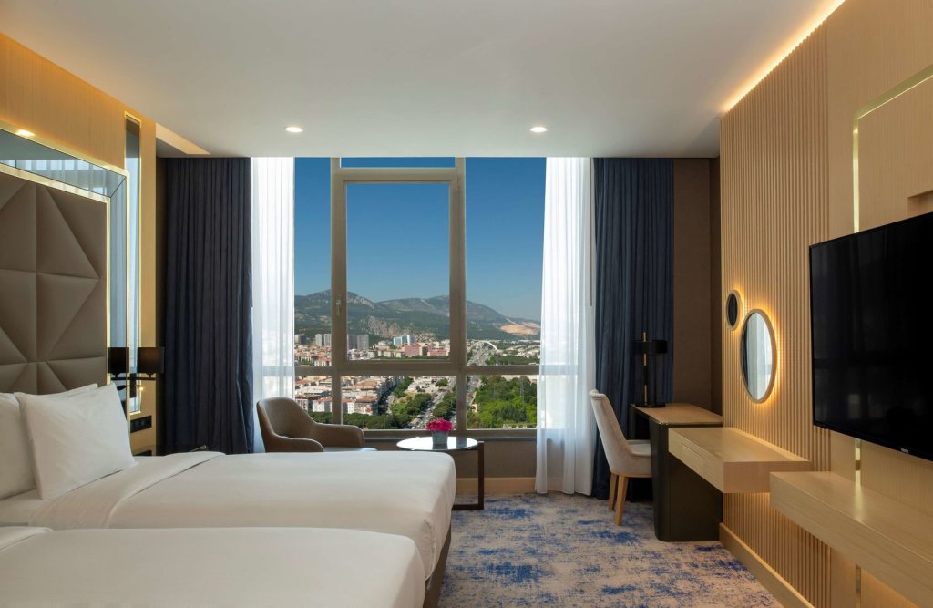 Маниса: DoubleTree by Hilton Manisa