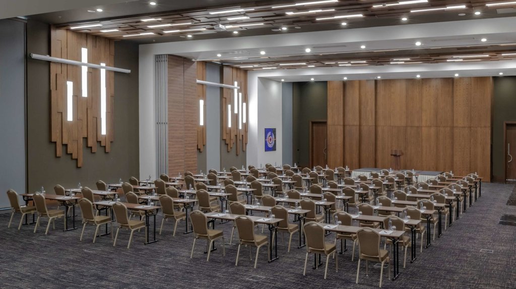 Маниса: DoubleTree by Hilton Manisa
