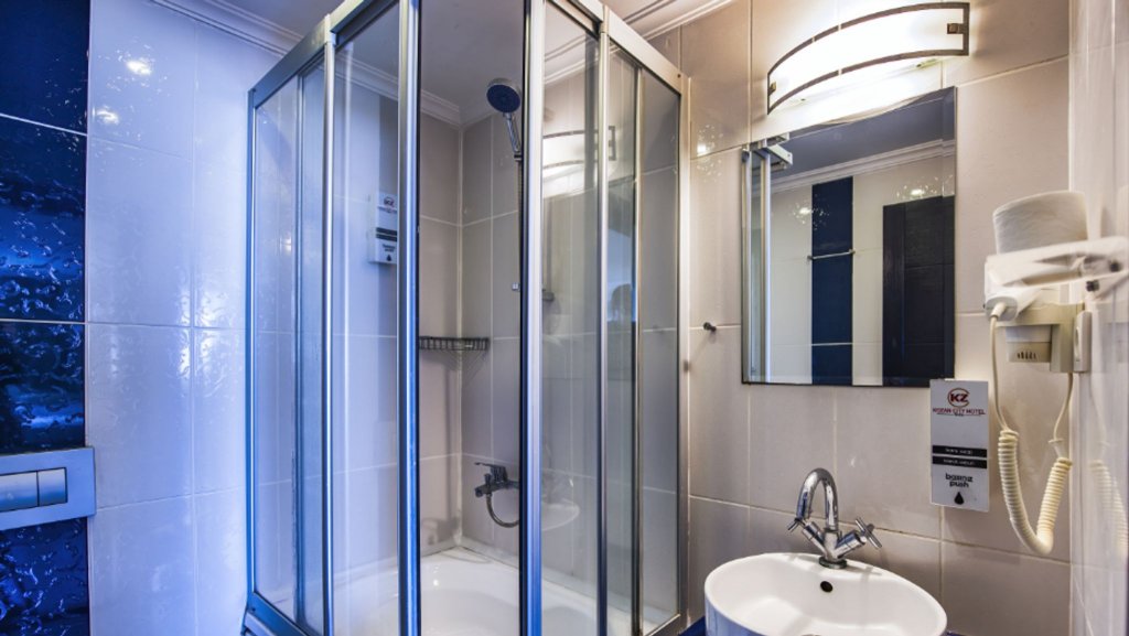 Измир: Kozan City Hotel