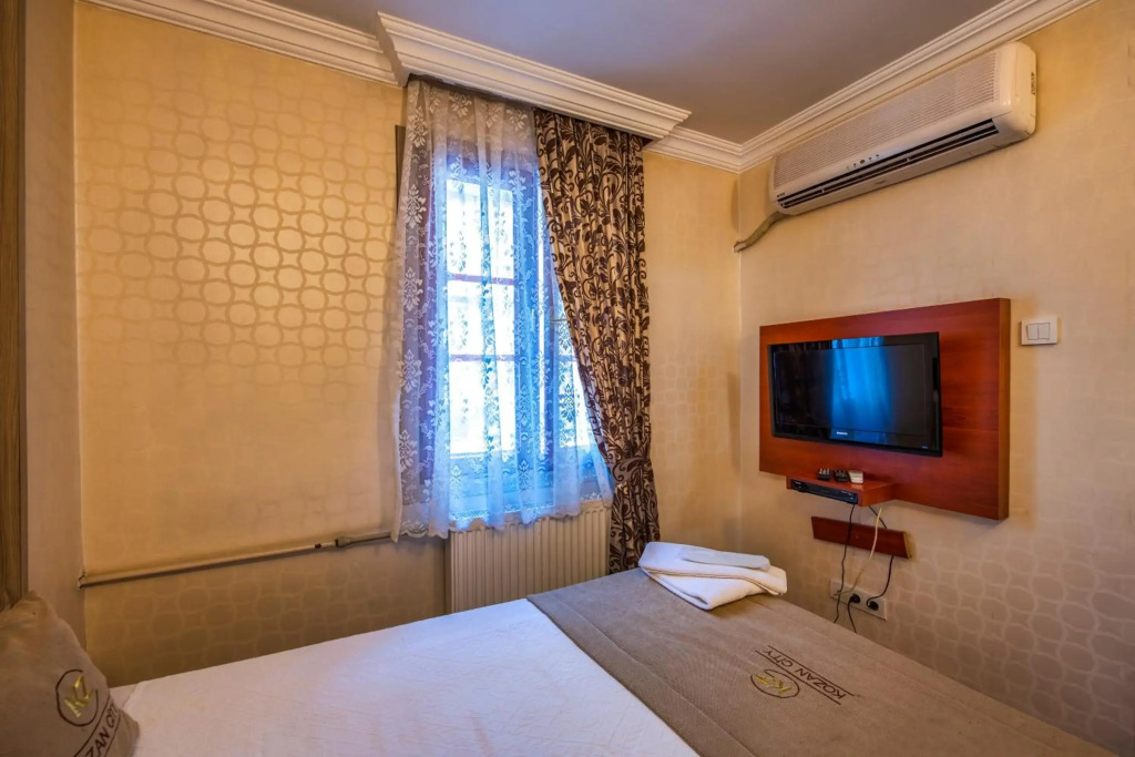 Измир: Kozan City Hotel