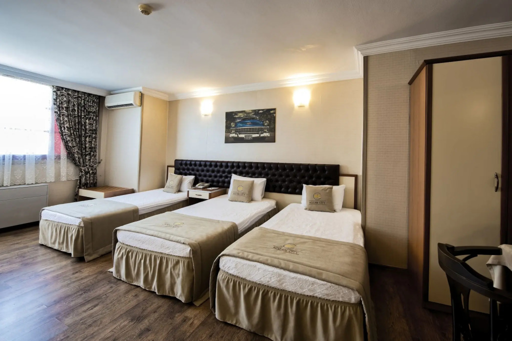Измир: Kozan City Hotel